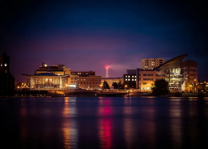 Holiday Inn Cardiff City Centre By Ihg